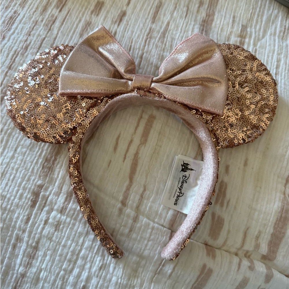 Disney Shimmering Pink Sequin Minnie Ears